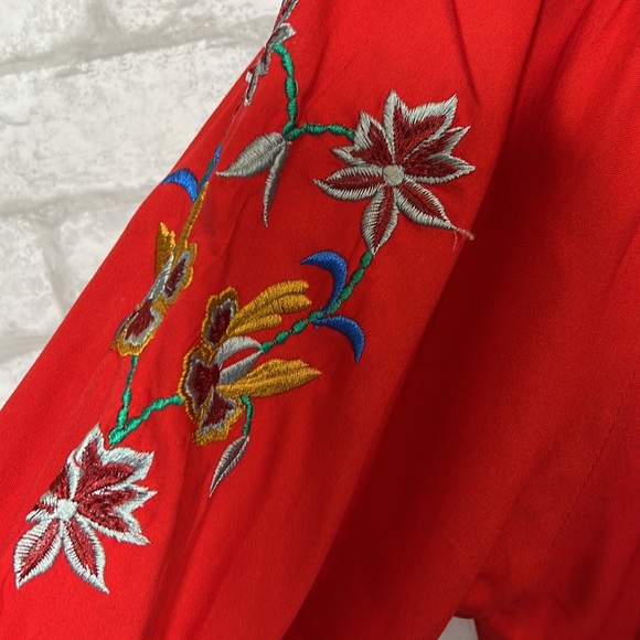 Angel Heart Boutique red could be the one embroidered top size 3x - Picture 6 of 12